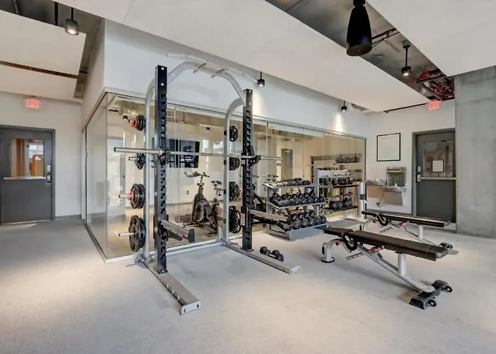 Boulevard Highrise Stu Sky Pool Parking Gym 20 Phoenix